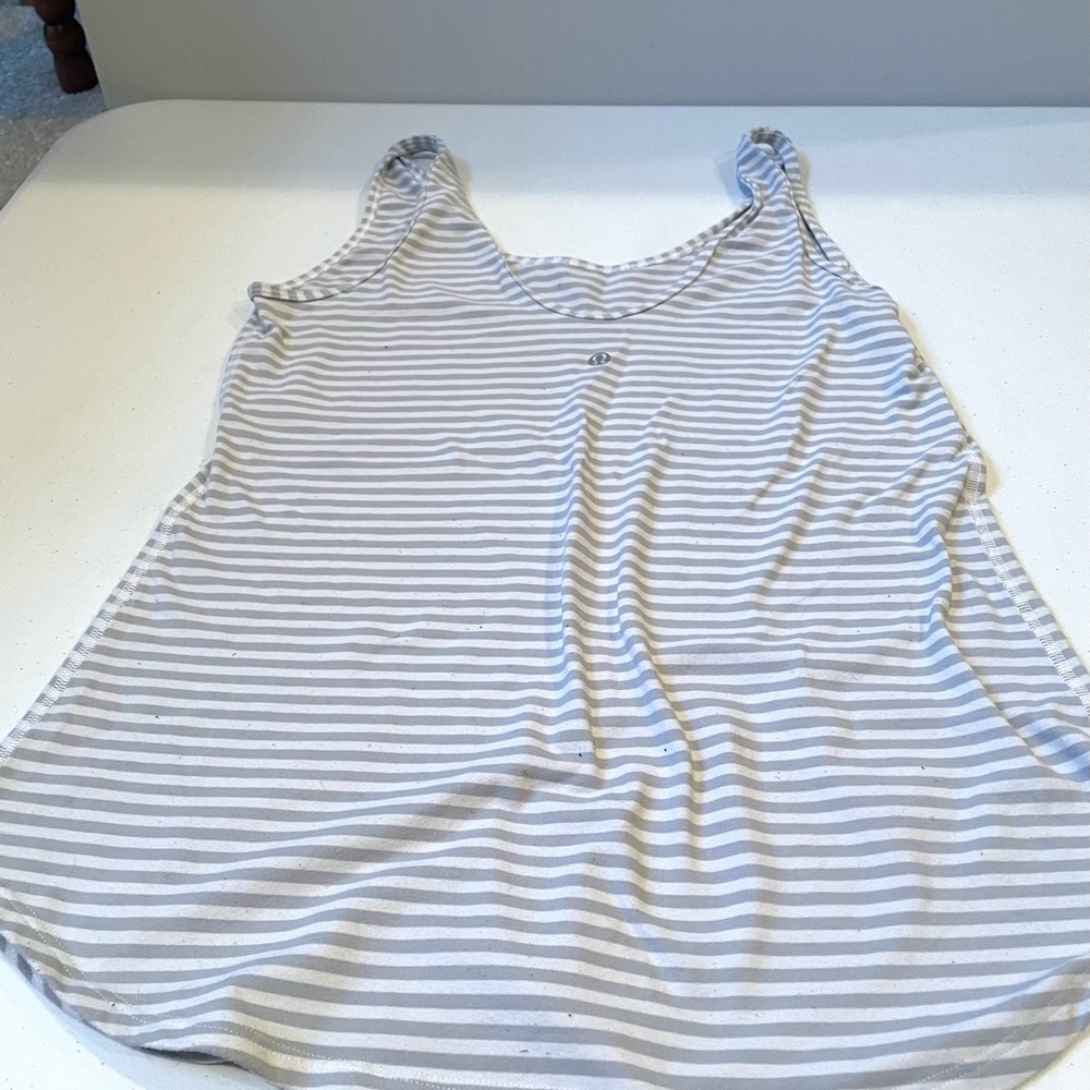 Lululemon tank top